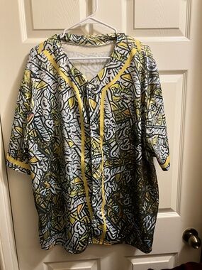 Yellow & Black Graphic Baseball Jersey